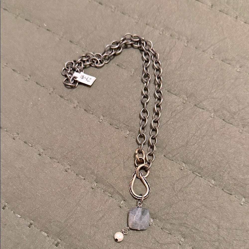 Chic Mixed Metal Necklace with Front Hook Closure, Pearl and Jade Accent 18”